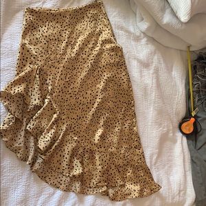 Cheetah satin slit skirt
